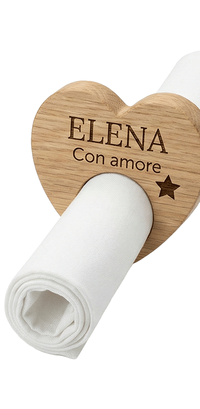 Oggetto in legno inciso per cerimonia