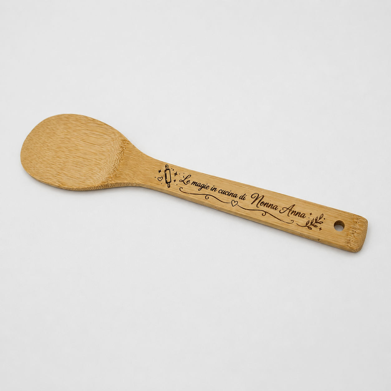 Cucchiaio in bamboo inciso con dedica Le magie in cucina di Nonna Anna